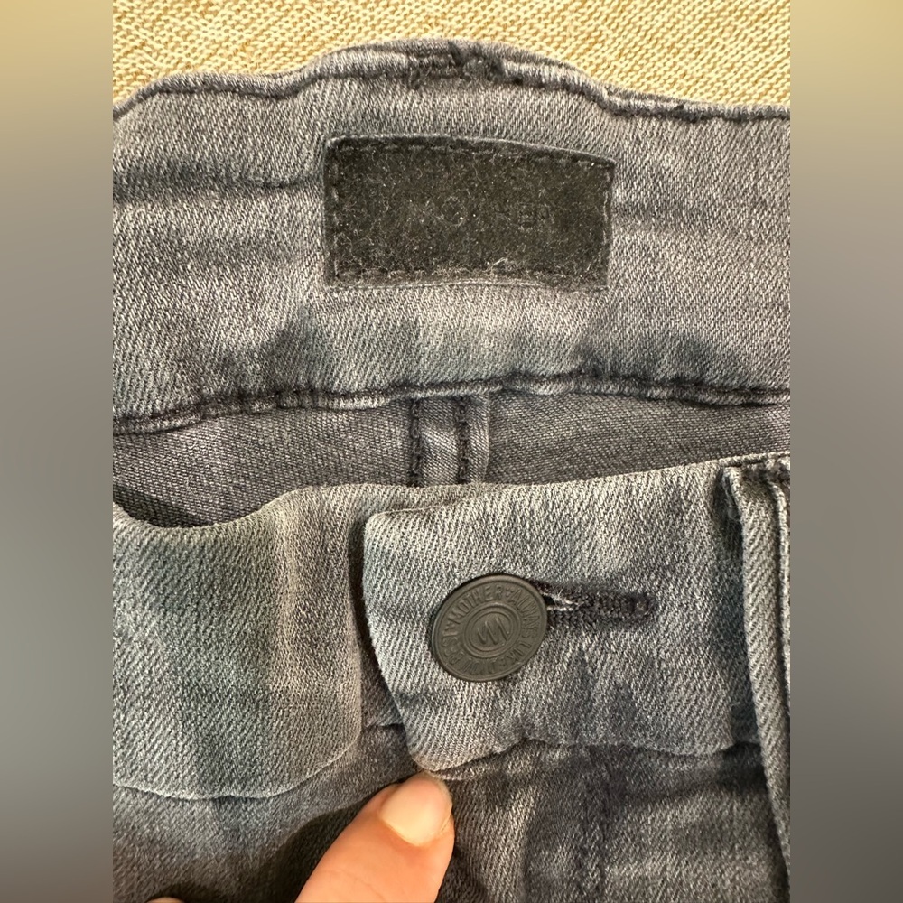 Mother the Looker Jeans - Picture 3 of 7